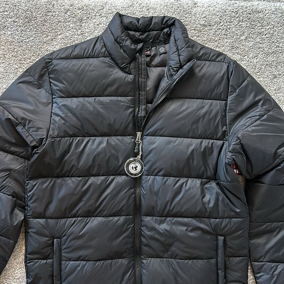 Men’s Swiss Tech Black Puffer Jacket - Picture 2 of 7
